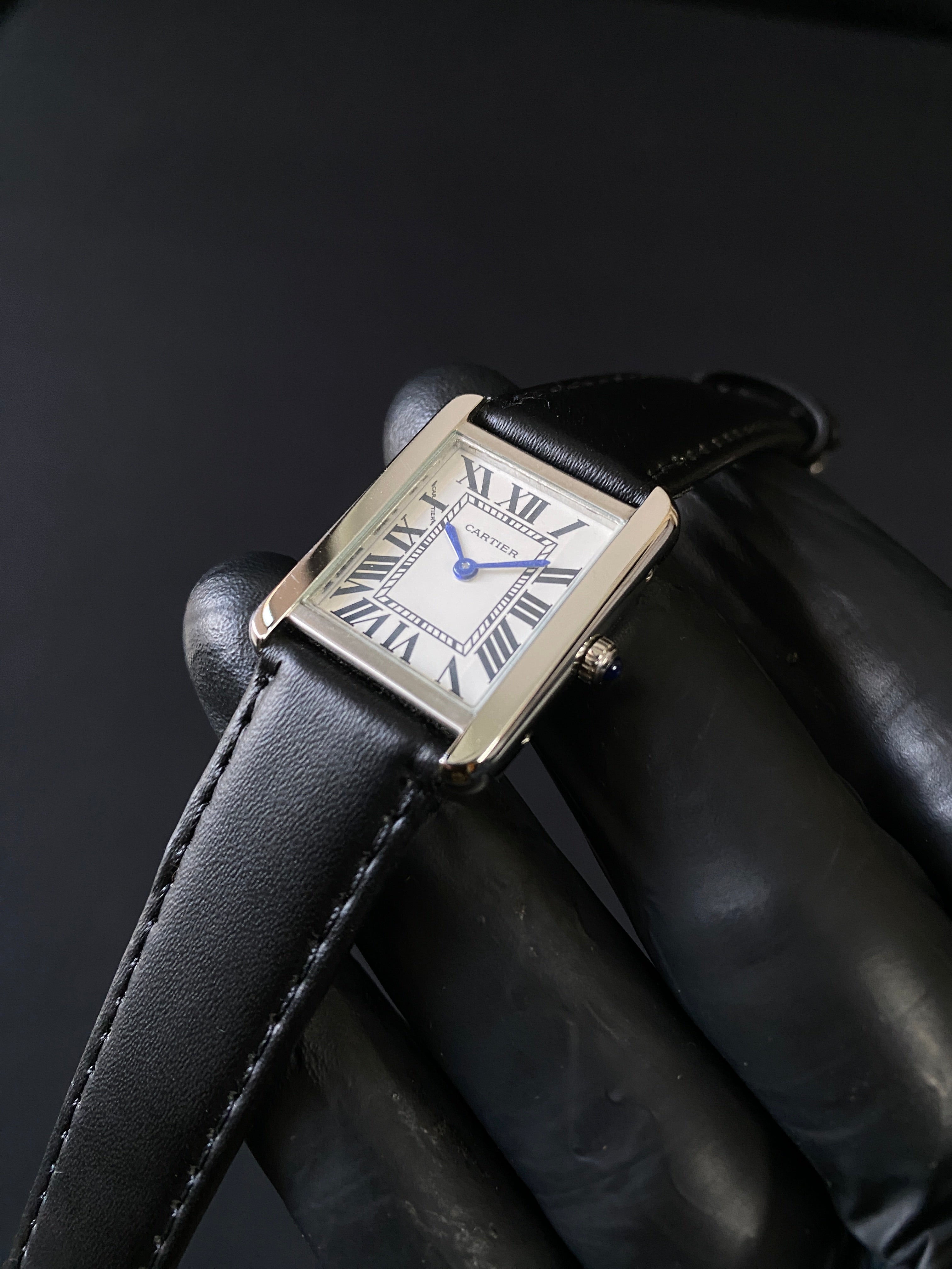 Cartier tank small size