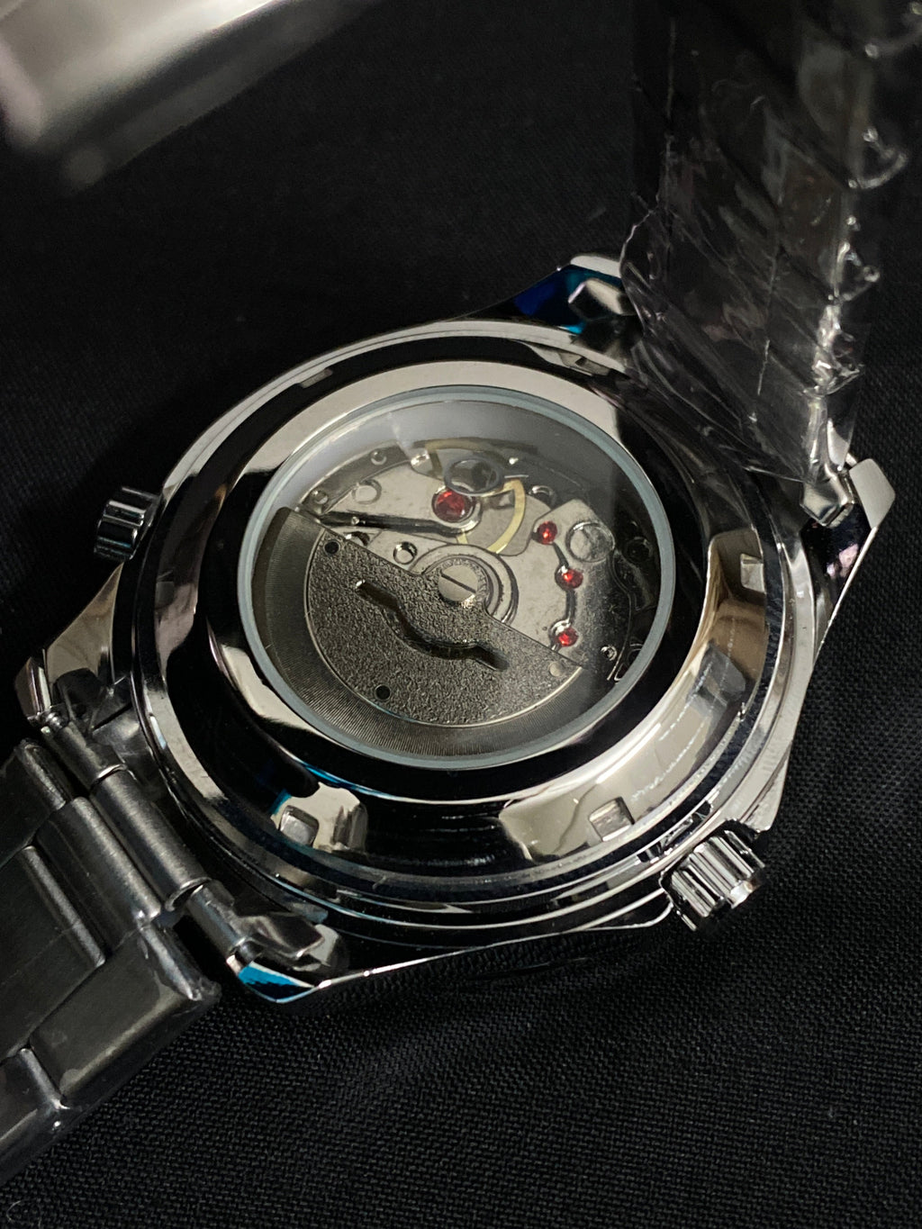 Omega sea-master planet ocean