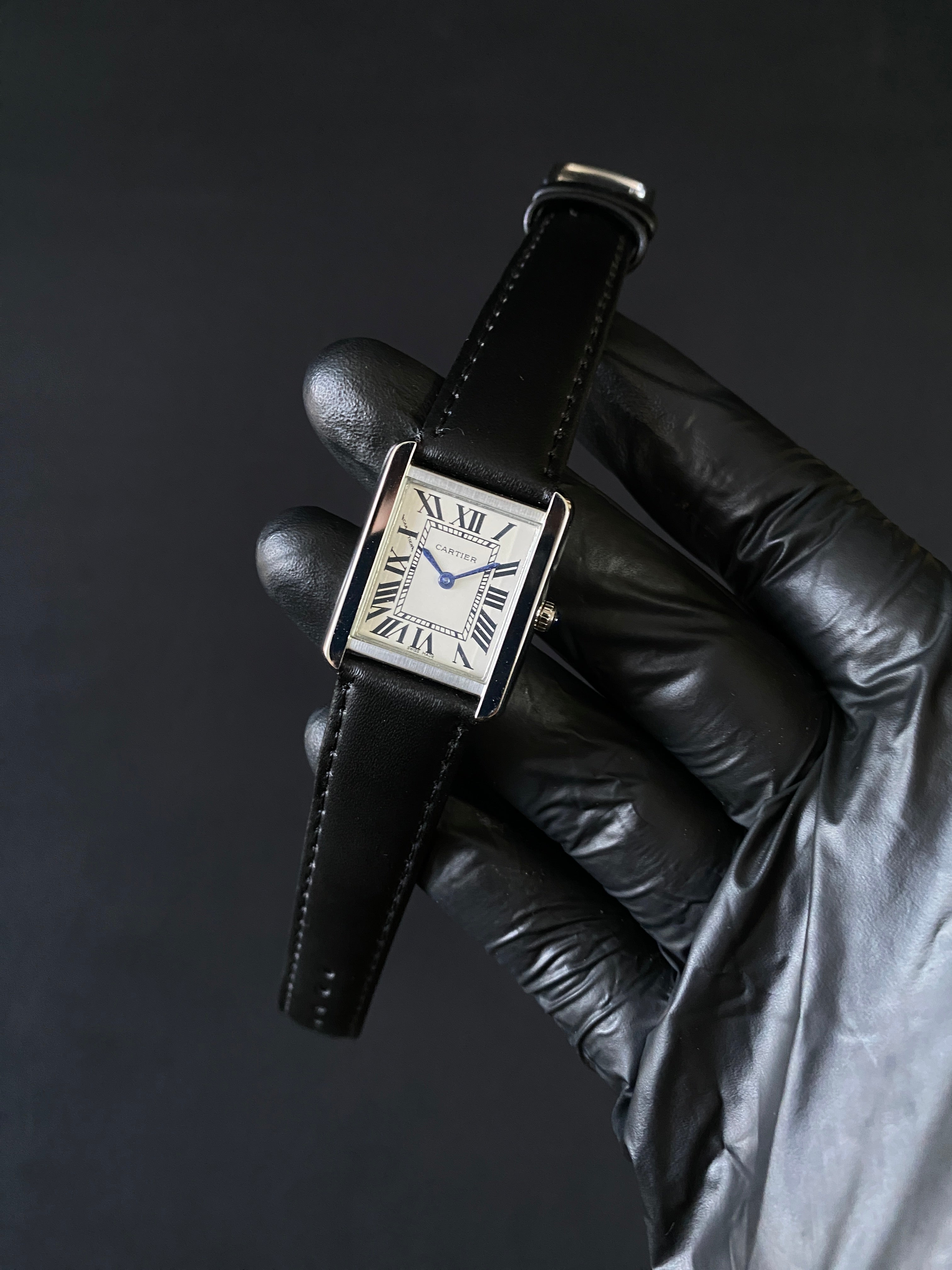 Cartier tank small size