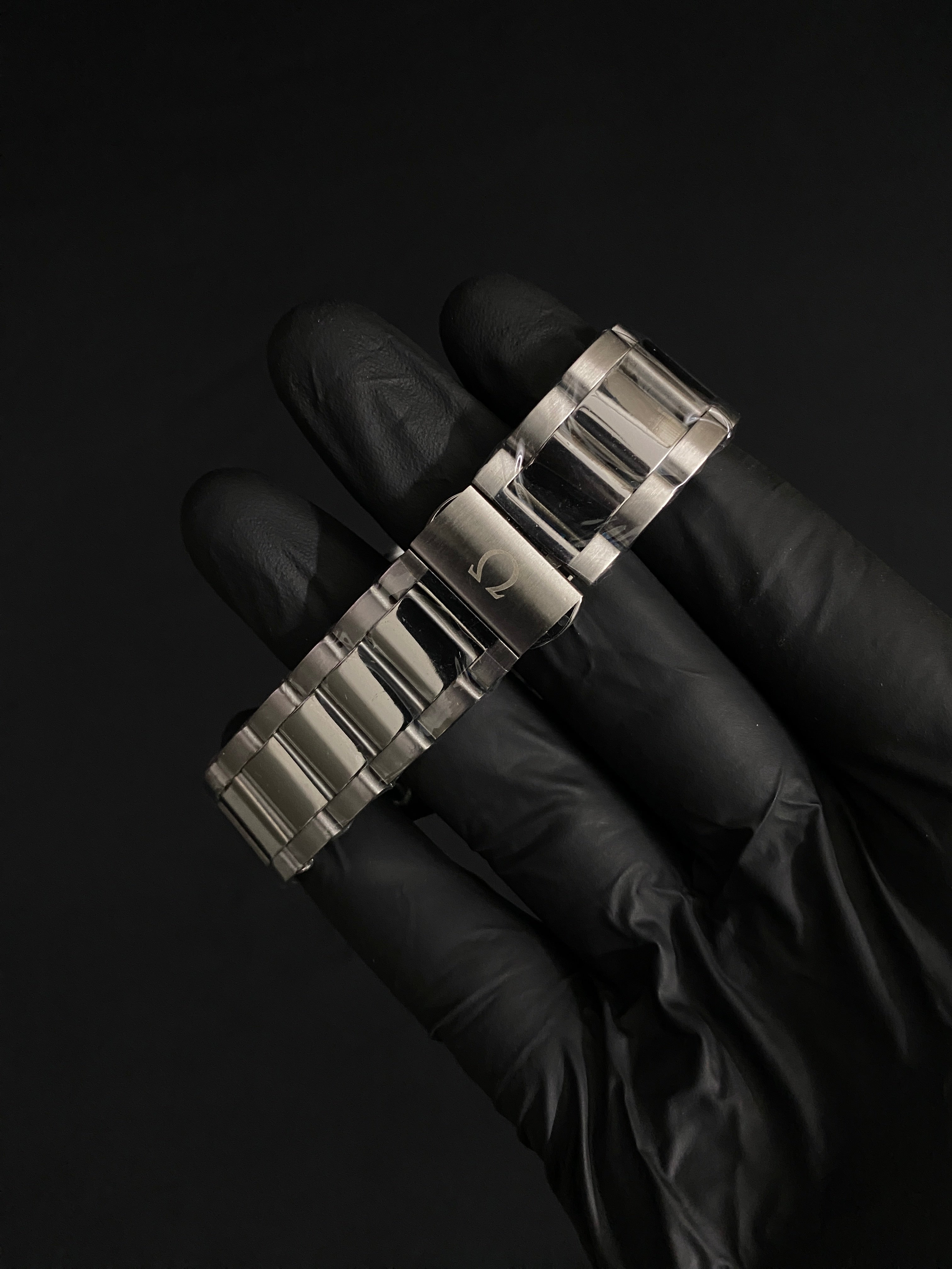 Omega speed master professional