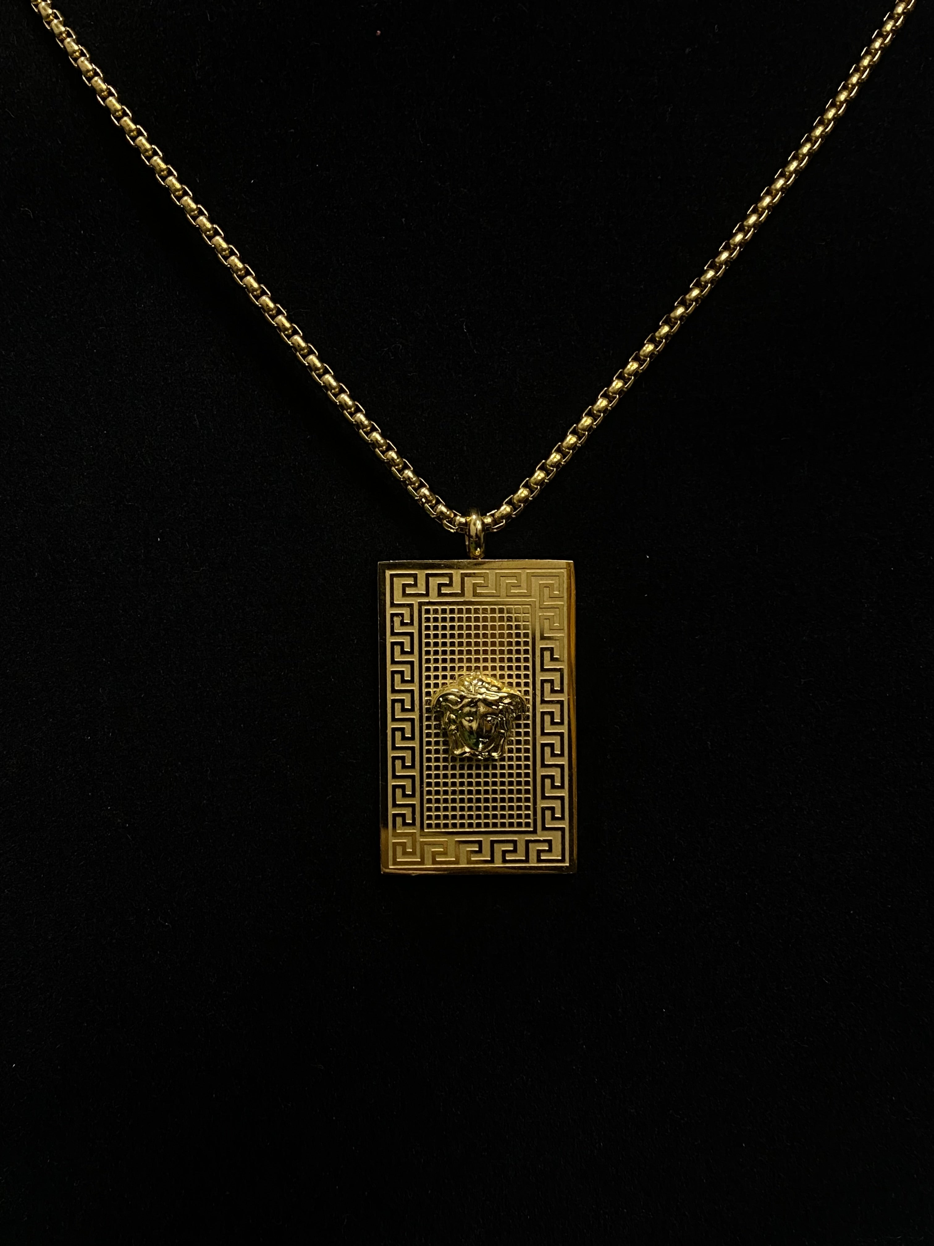 VERSACE PENDANT ⚜️