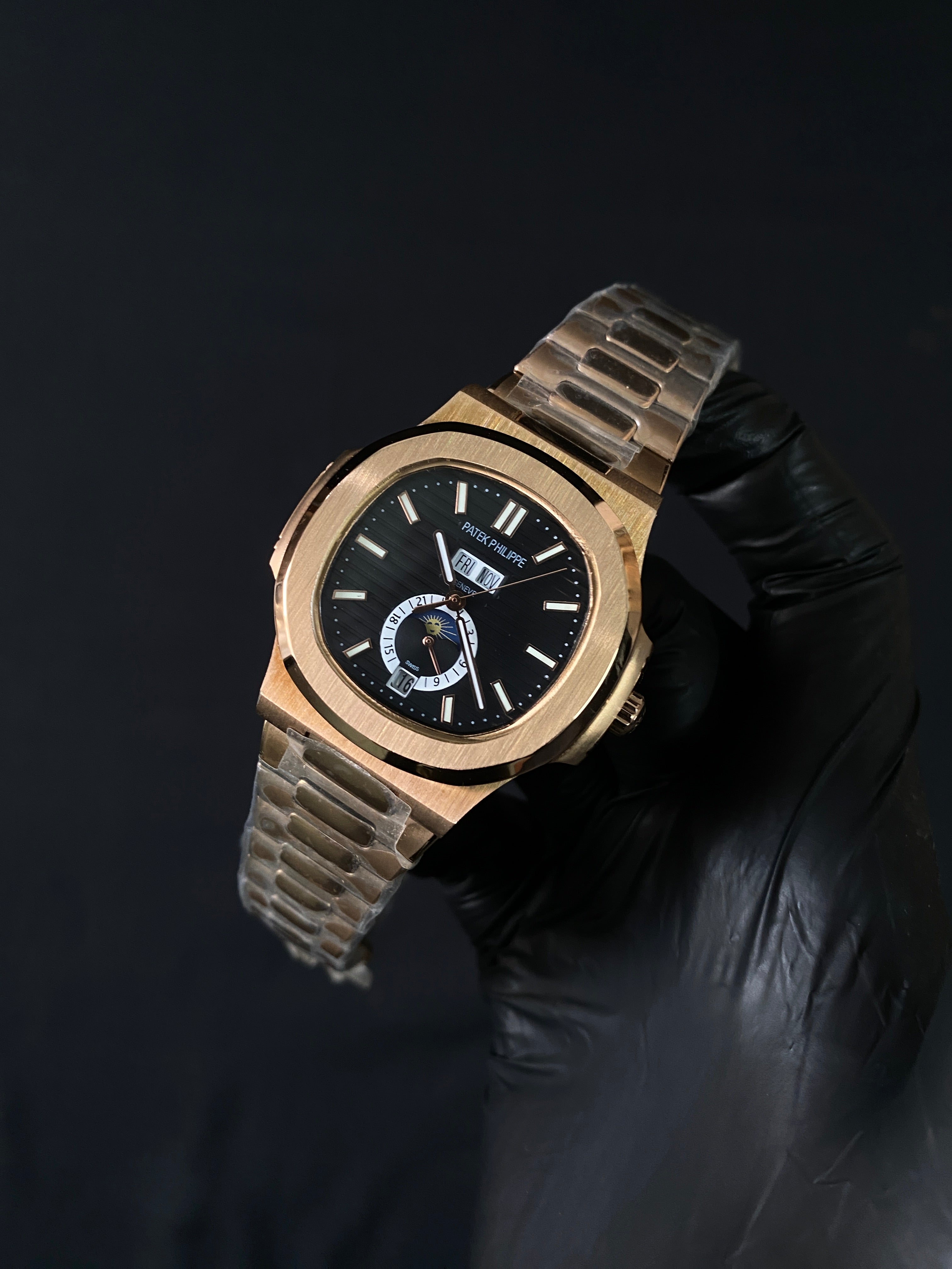 Patek nautilus annual calendar moon phase 5726/1R-001