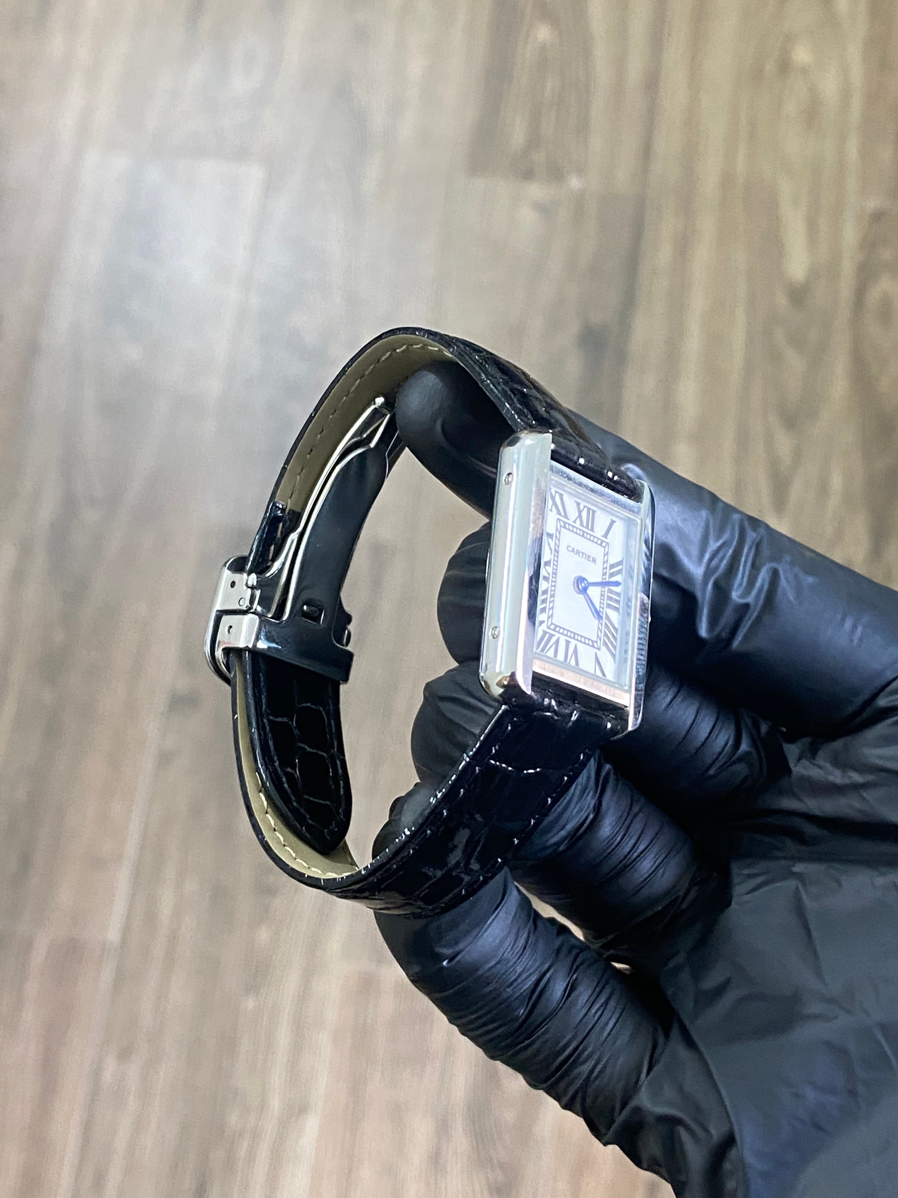 Cartier tank small size (orignal straps)