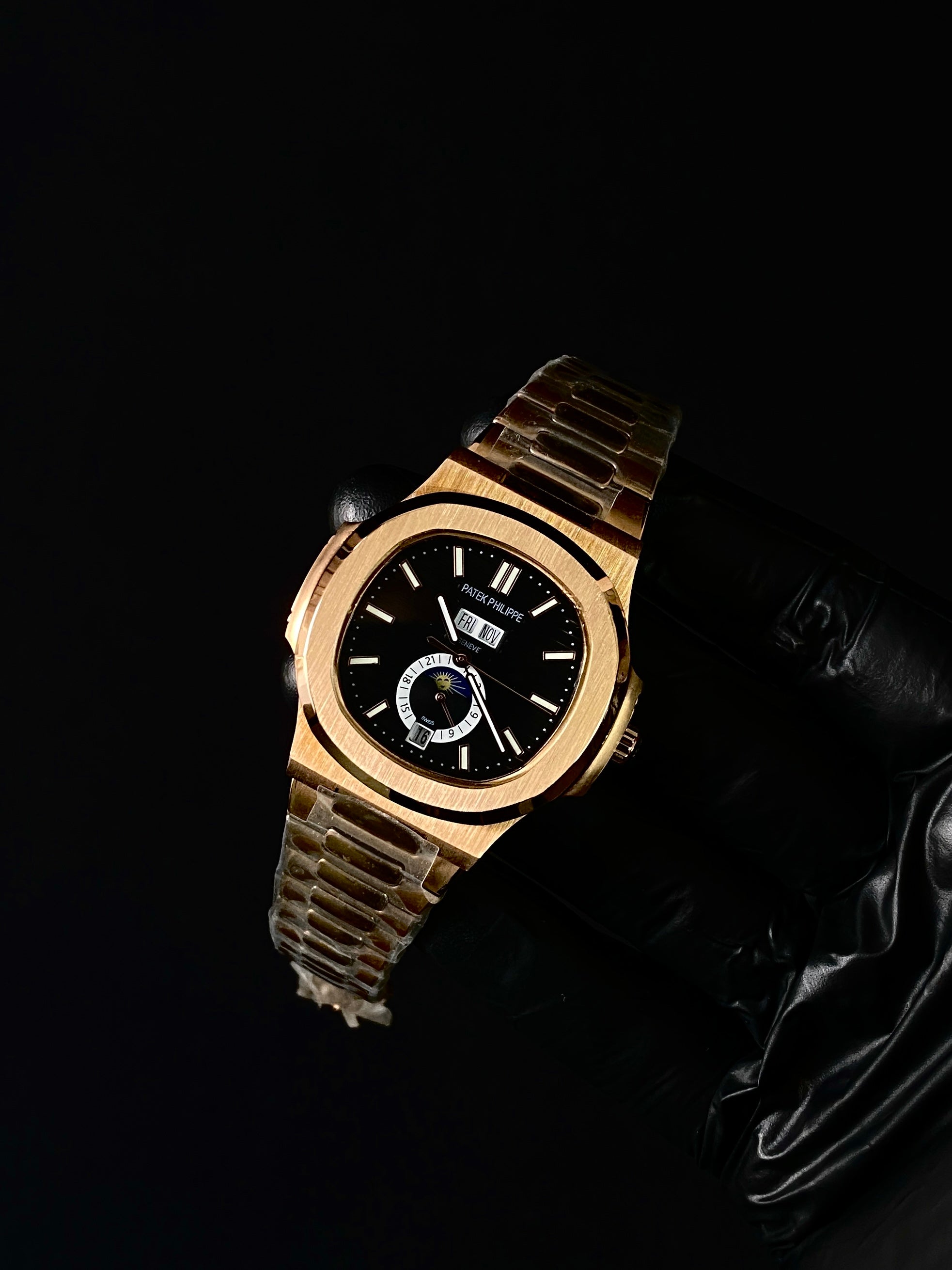 Patek nautilus annual calendar moon phase 5726/1R-001