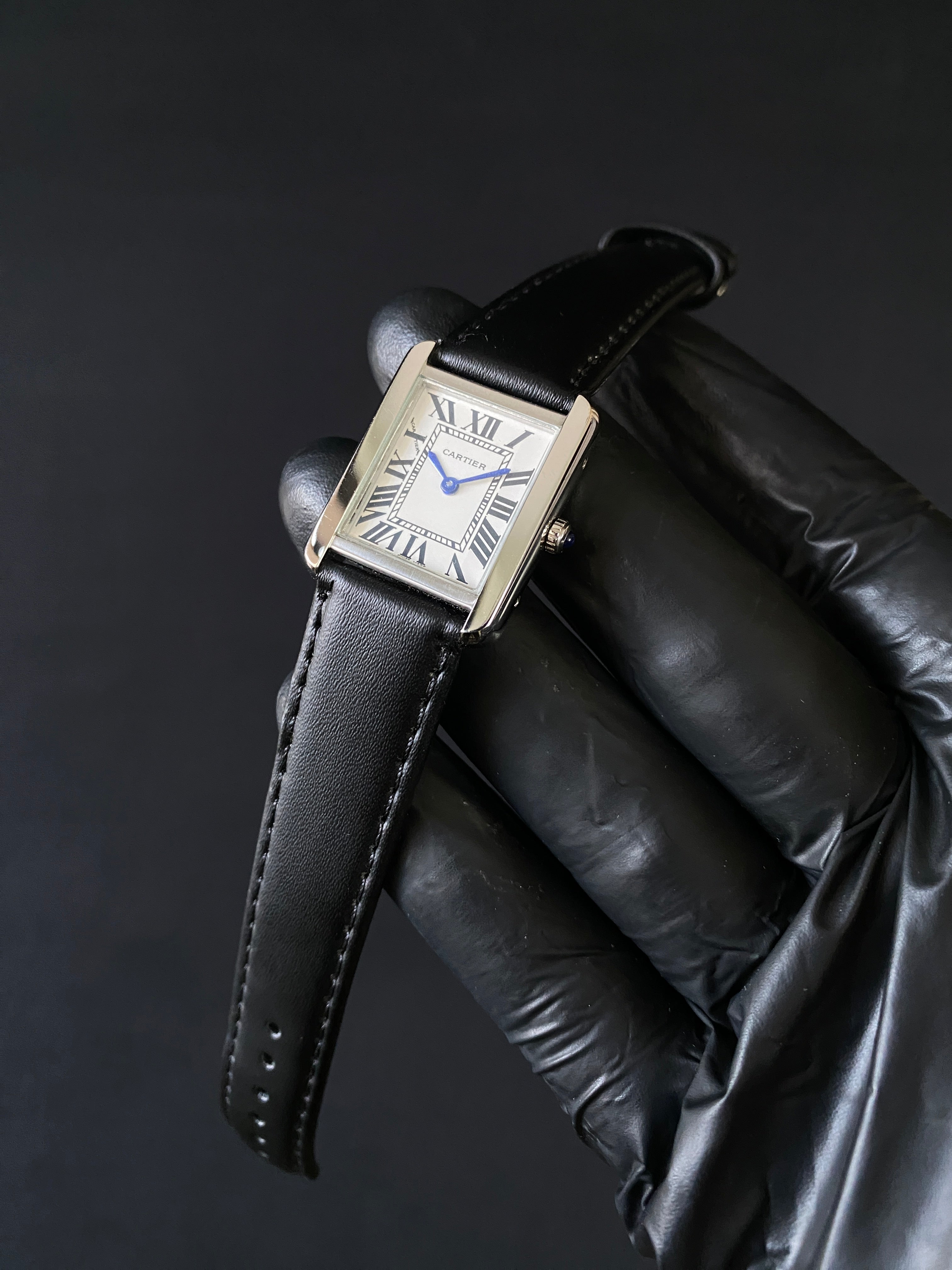 Cartier tank small size
