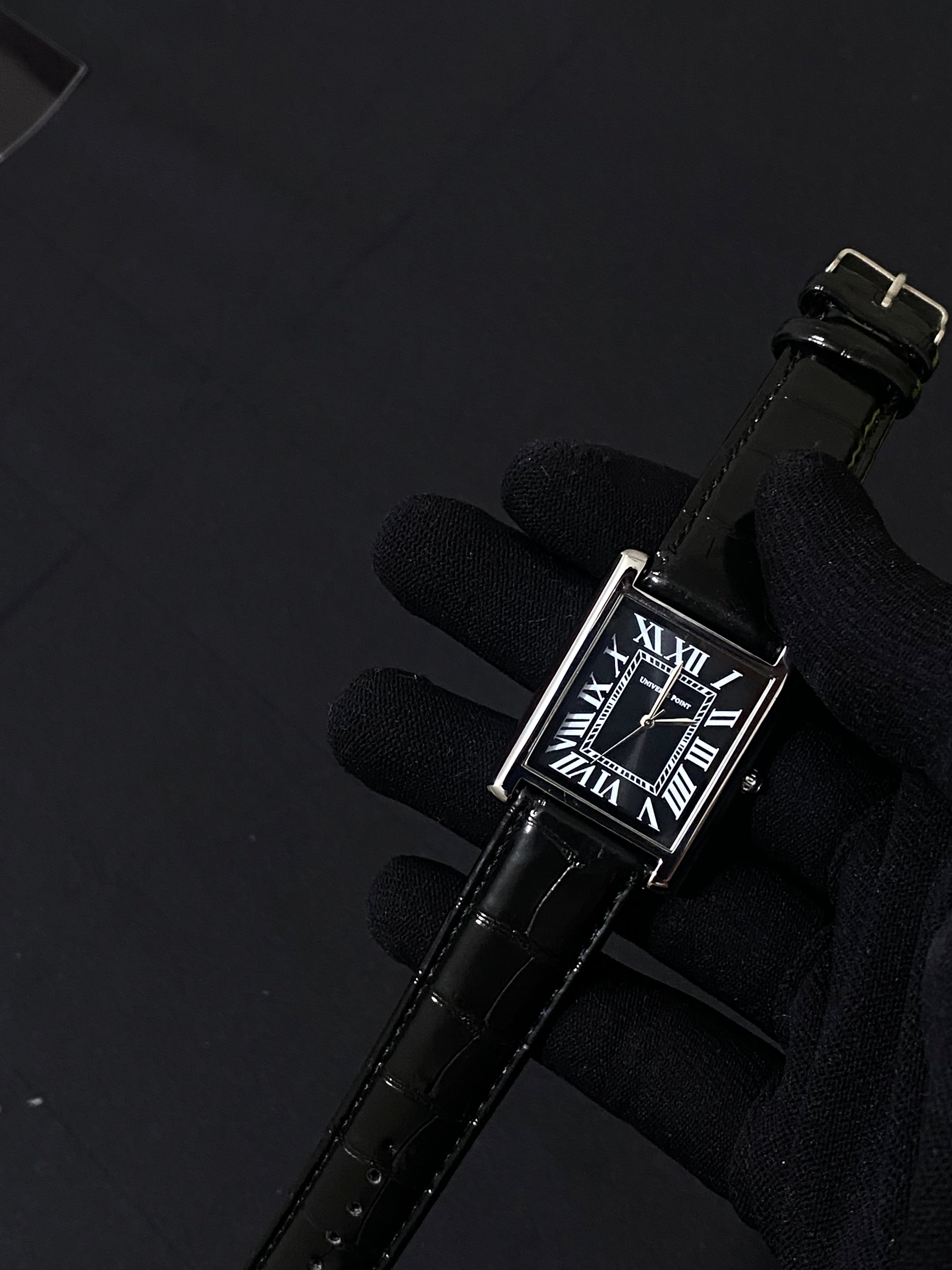 BLACK LEATHER TANKS⚜️