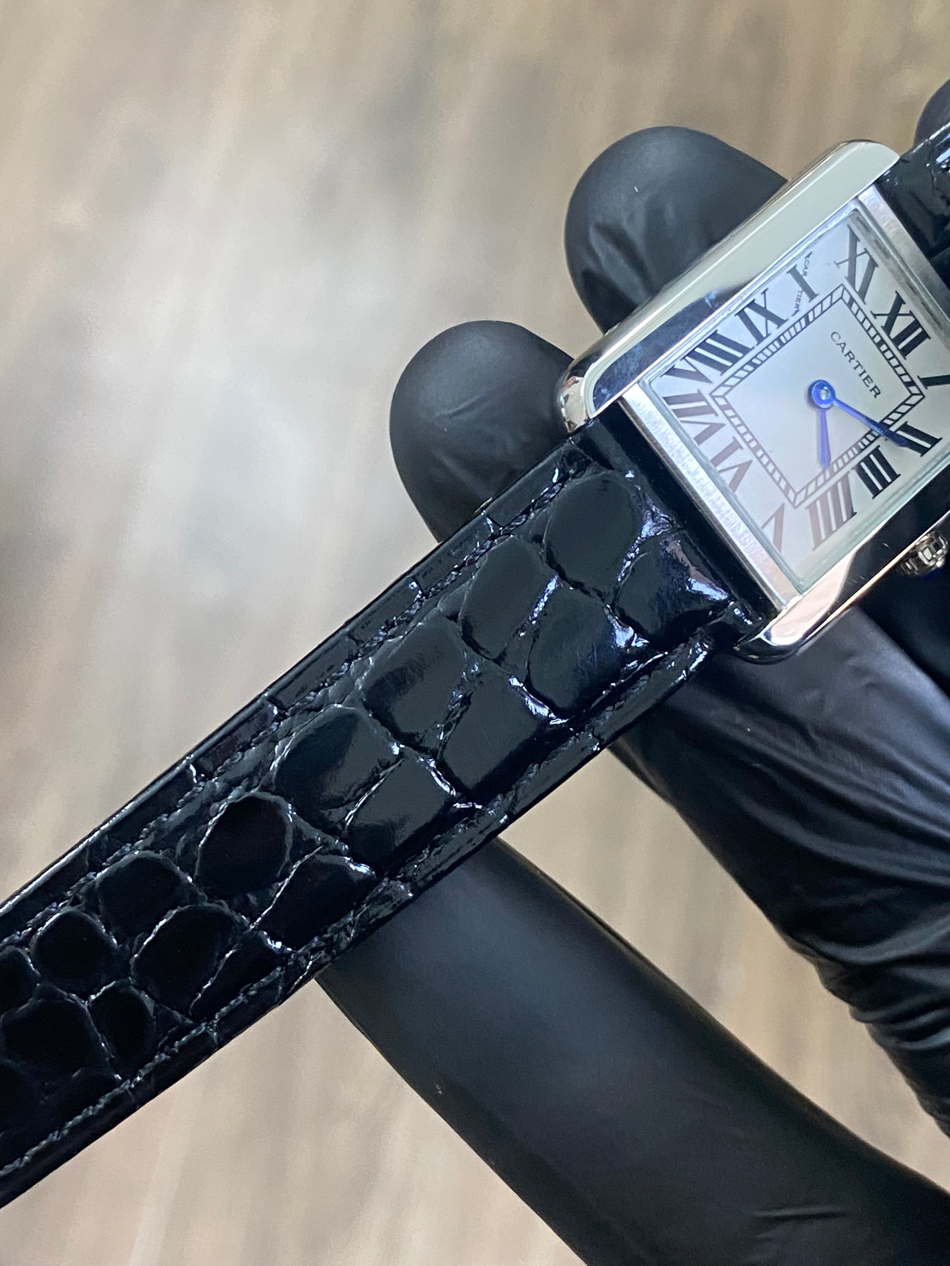 Cartier tank small size (orignal straps)