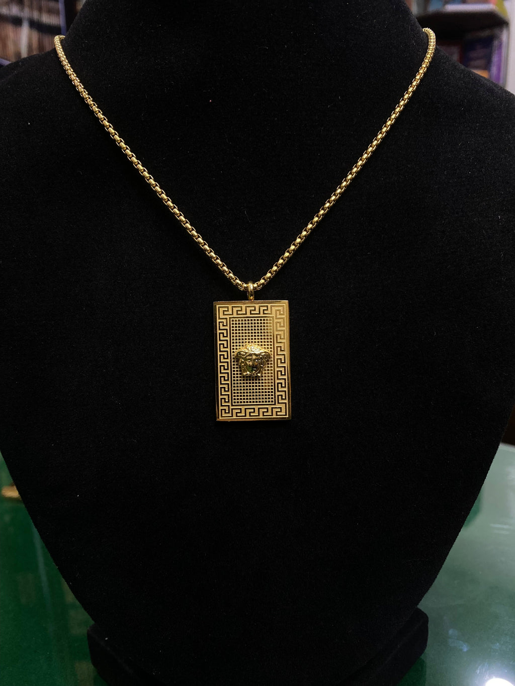 VERSACE PENDANT ⚜️