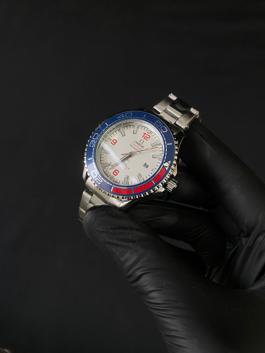 Omega sea-master planet ocean