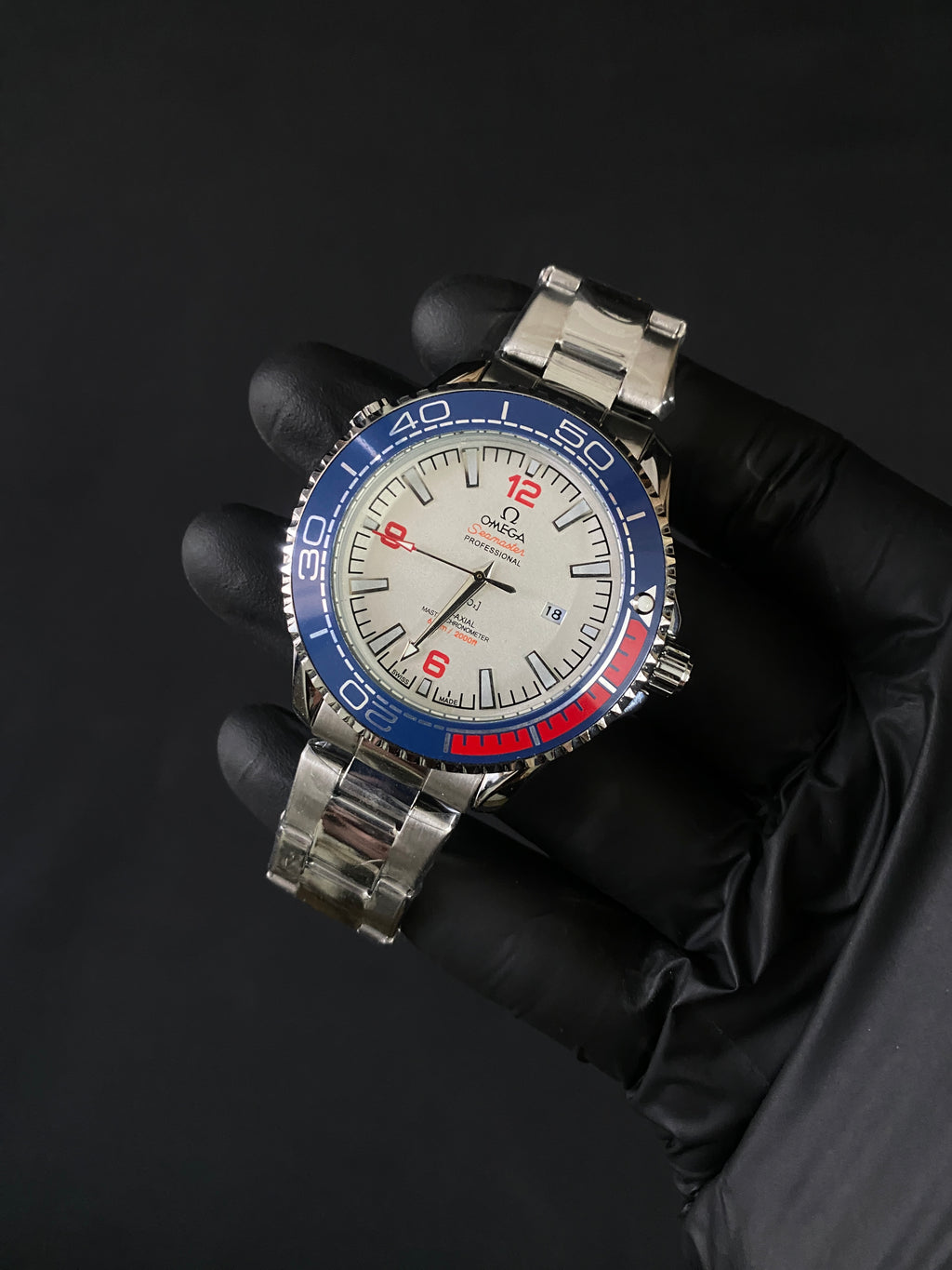 Omega sea-master planet ocean